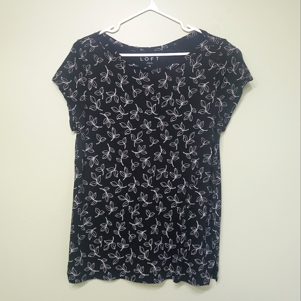 Loft Boat Neck Leaf Print T Shirt Size Medium